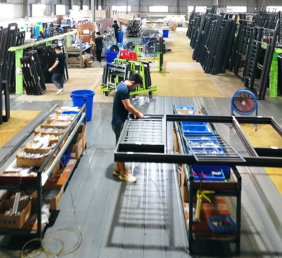 星佰匯門窗 硬核實(shí)力鑄就信賴標(biāo)桿，品質(zhì)非凡引領(lǐng)行業(yè)風(fēng)范